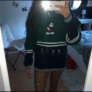 Embroidered Mickey Mouse sweatshirt